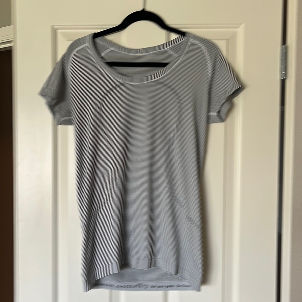 Lululemon black and white Swiftly Tech. Size 12